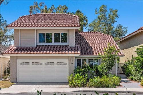 30 Entrada W, Irvine, CA, 92620-1908 | Card Image