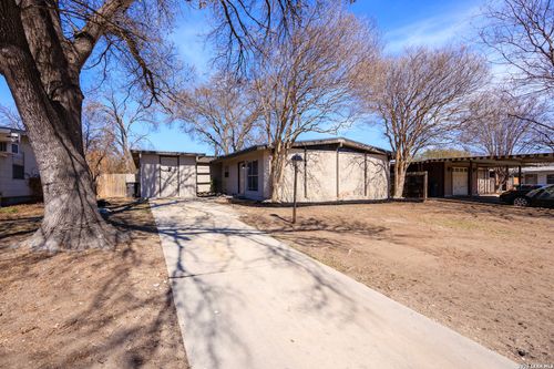 5119 Village Crst, San Antonio, TX, 78218-3812 | Card Image