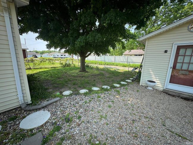 1414 Spear St, House other with 3 bedrooms, 3 bathrooms and null parking in Rochester IN | Image 14