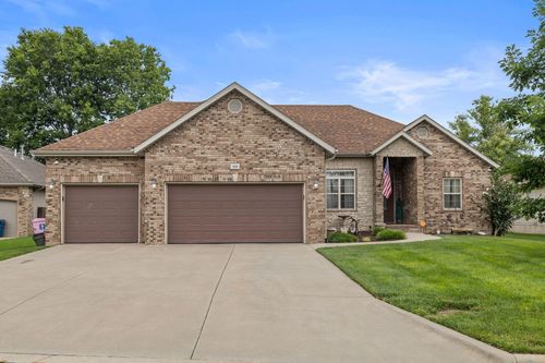 939 E Hodgson St, Nixa, MO, 65714-8108 | Card Image