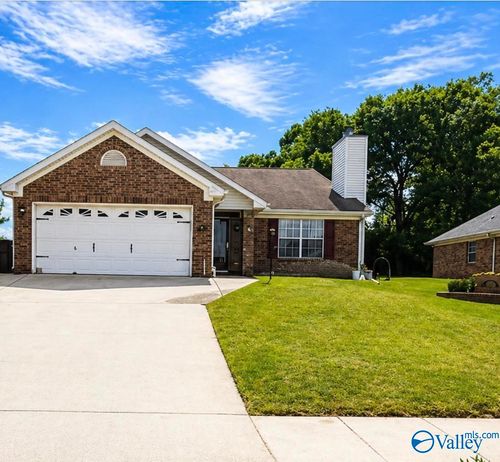 125 Bremerton Drive Sw, Huntsville, AL, 35824 | Card Image