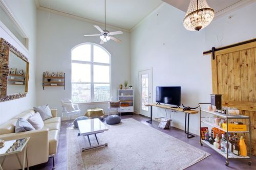 43-1010 Rosine St, Houston, TX, 77019-3872 | Card Image