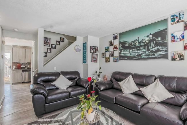 78 Falmere Way Ne, Home with 3 bedrooms, 2 bathrooms and 2 parking in Calgary AB | Image 5