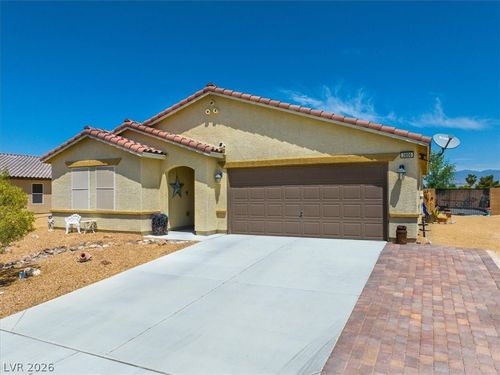 3806 E Gunnison Ave, Pahrump, NV, 89061-0102 | Card Image