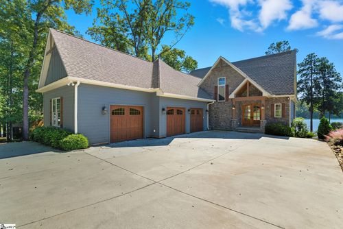 3012 Deep Water Way, West Union, SC, 29696-3664 | Card Image