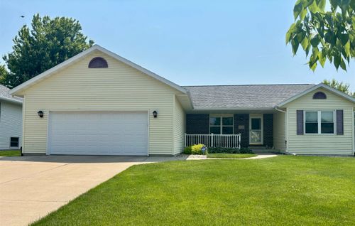 1319 Chadsworth Drive, Sun Prairie, WI, 53590 | Card Image