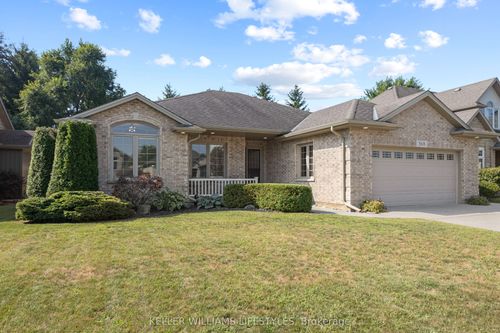 368 Darcy Dr, Strathroy, ON, N7G0A1 | Card Image