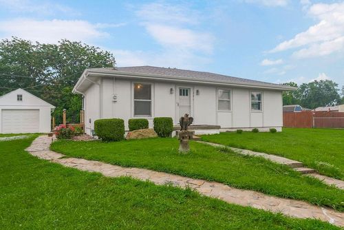 201 W 8th St, Edgerton, KS, 66021-2308 | Card Image