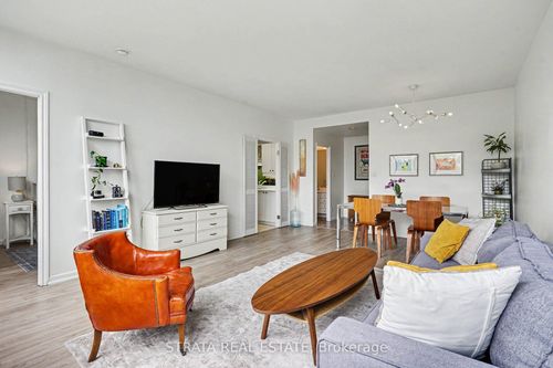406-300 Coxwell Ave, Toronto, ON, M4L3B6 | Card Image