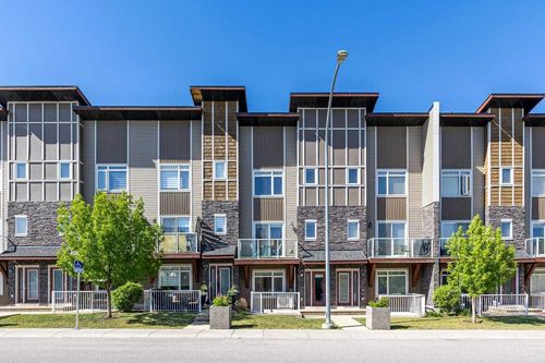 11 Skyview Point Heath Ne, Calgary, AB, T3N0L7 | Card Image