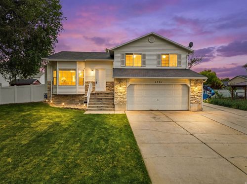 1561 W 1725 S, Woods Cross, UT, 84087-2288 | Card Image