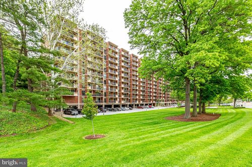 apt-816-1300 Army Navy Dr, ARLINGTON, VA, 22202-2010 | Card Image