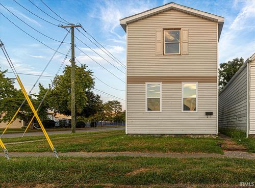 1321 Oakley St, Evansville, IN, 47710-2415 | Card Image