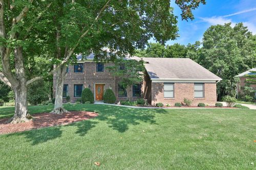 8227 Bent Tree Dr, West Chester, OH, 45069-1915 | Card Image