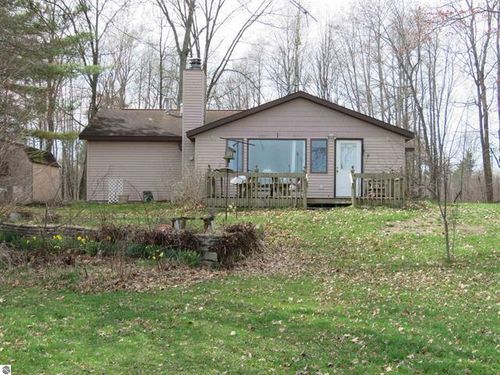 7861 S Dyer Lake Rd, Falmouth, MI, 49632-9773 | Card Image