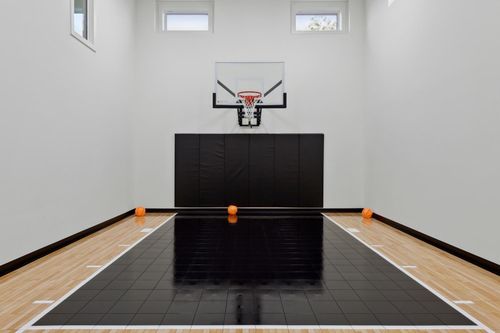 5830 Freeland Ct N, Hugo, MN, 55038-9292 | Card Image