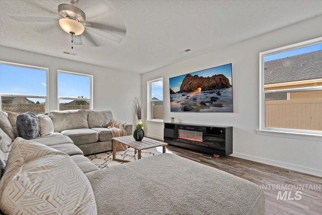 3074 N Greengate Way, House other with 5 bedrooms, 4 bathrooms and 2 parking in Star ID | Image 5