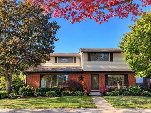 9896 William St, Taylor, MI, 48180-3754 | Card Image