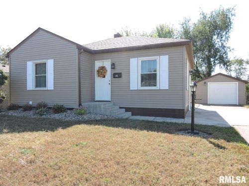 1012 Coolidge Ave, Pekin, IL, 61554-1504 | Card Image