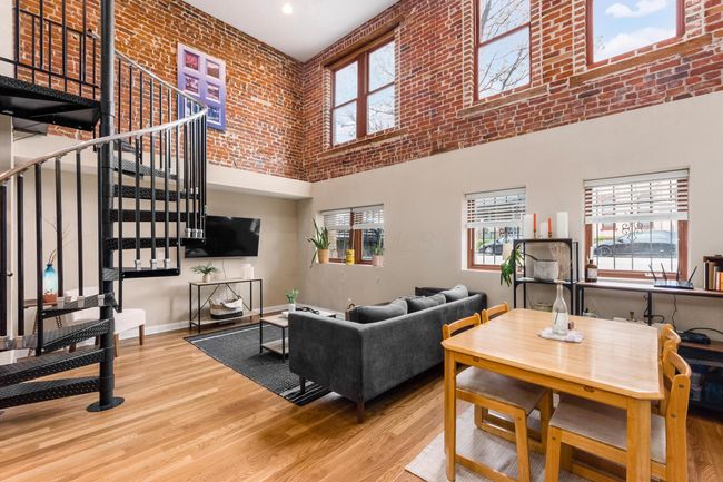108 Hamilton Ave, Condo with 2 bedrooms, 2 bathrooms and null parking in Columbus OH | Image 6