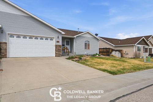 1710 E 27th St, Casper, WY, 82601-5165 | Card Image
