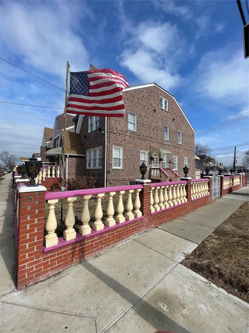 10773 129th St, South Richmond Hill, NY, 11419-3017 | Card Image