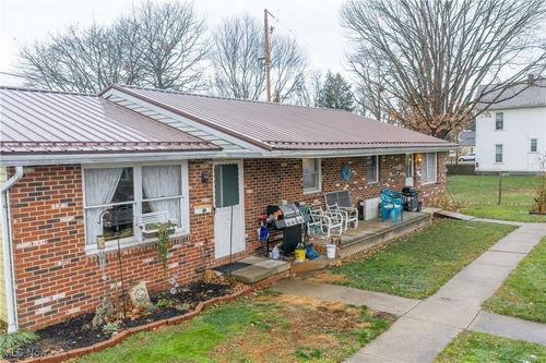 432 Bank Lane Se, New Philadelphia, OH, 44663 | Card Image