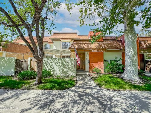 10435 Larwin Avenue, Chatsworth, CA, 91311 | Card Image