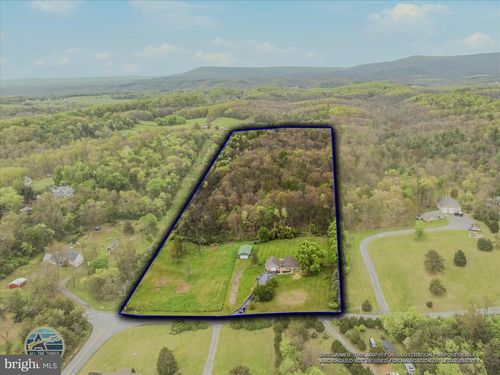 1838 Fulton Rd, Hedgesville, WV, 25427-3673 | Card Image