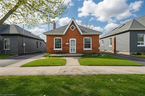 96 Emilie St, Brantford, ON, N3S1T2 | Card Image