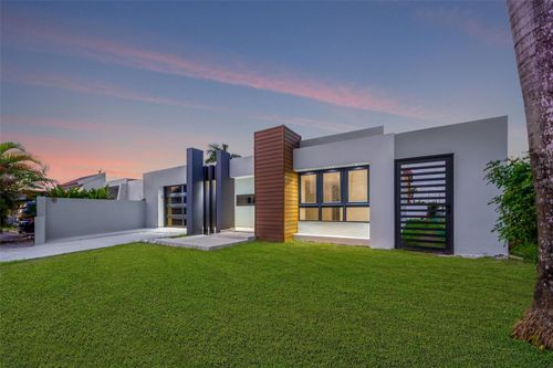 ea-34-RAMON MARIN ST. Levittown Lakes, TOA BAJA, PR, 00949 | Card Image