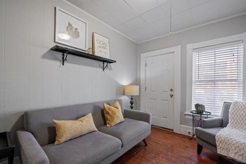 apt-2-526 Hevey St, Manchester, NH, 03102-3510 | Card Image