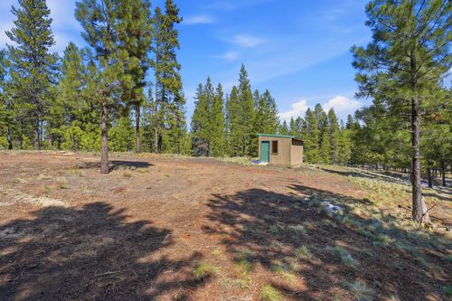 15171 W River Loop Drive W, Bend, OR, 97707 | Card Image