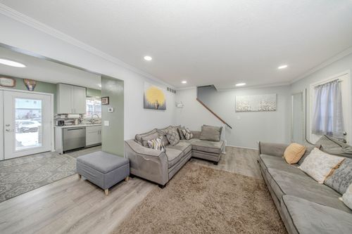 249 Sheffield, Saline, MI, 48176-1078 | Card Image