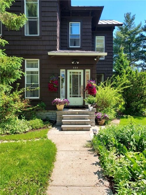 535 John St, Clayton, NY, 13624-1207 | Card Image