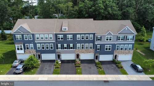 320 Dawson Pl, DOWNINGTOWN, PA, 19335-1458 | Card Image