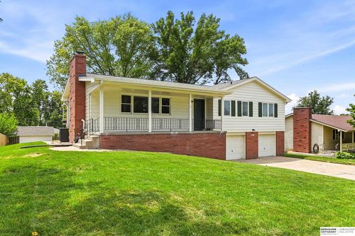 8057 Dupont St, Omaha, NE, 68124-2244 | Card Image