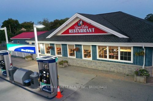 898 County Rd 2, Lansdowne, ON, K0E1L0 | Card Image