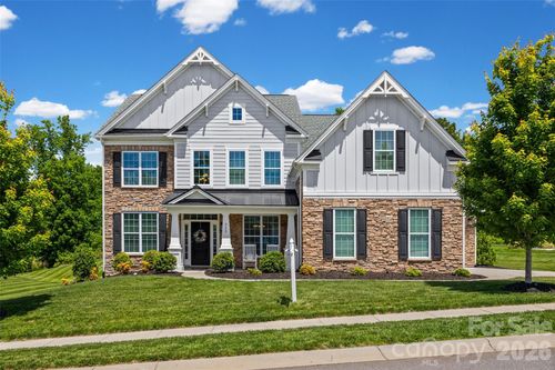 323 Forsythia Ln, Tega Cay, SC, 29708-0191 | Card Image