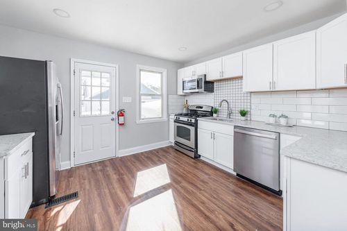 534 Blanchard Ave, RUNNEMEDE, NJ, 08078-1836 | Card Image