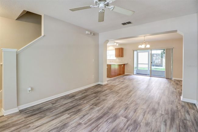 3004 Amber Oak Drive, Townhouse with 2 bedrooms, 1 bathrooms and null parking in Valrico FL | Image 3