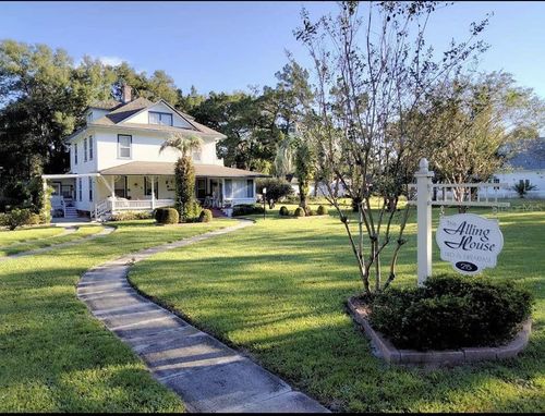 215 E French Ave, ORANGE CITY, FL, 32763-5204 | Card Image