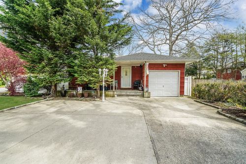 2771 Pond Rd, Ronkonkoma, NY, 11779-5246 | Card Image