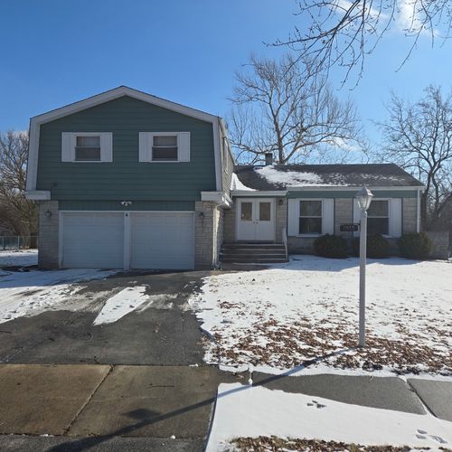 1915 Tina Ln, Flossmoor, IL, 60422-1956 | Card Image