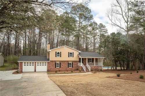 1106 Oak Rd Sw, Lilburn, GA, 30047-1829 | Card Image