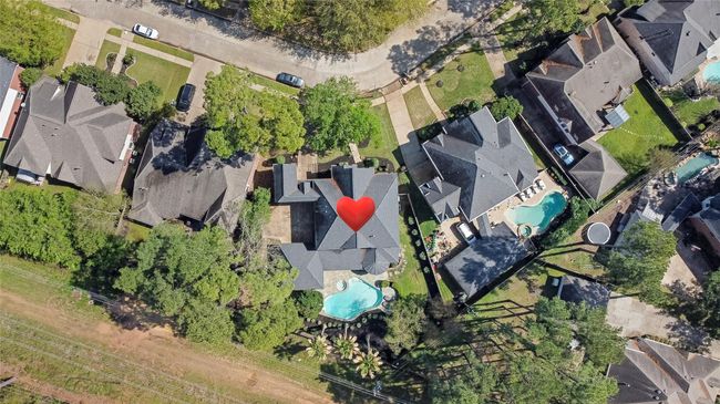 9519 Woodcliff Lake Dr, House other with 5 bedrooms, 5 bathrooms and 4 parking in Spring TX | Image 46