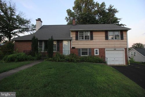 2949 Grisdale Rd, ABINGTON, PA, 19001-2831 | Card Image