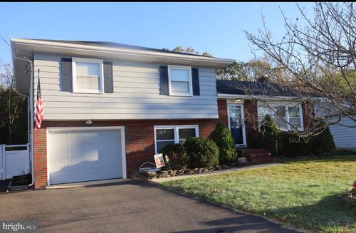 1126 Linda Ln, VINELAND, NJ, 08360-5009 | Card Image