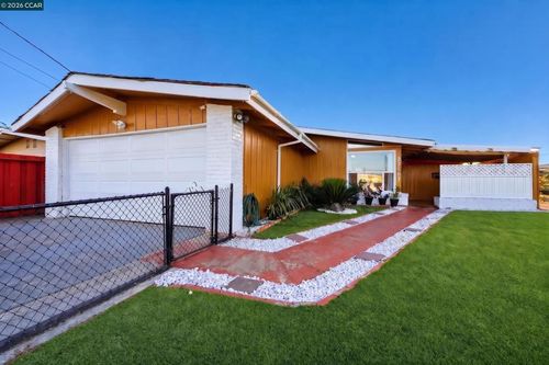 27507 Barcelona Ave, Hayward, CA, 94545-4634 | Card Image