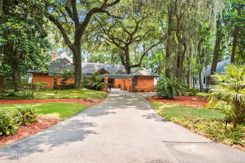 207 Odingsell Ct, Saint Helena Island, SC, 29920-3805 | Card Image
